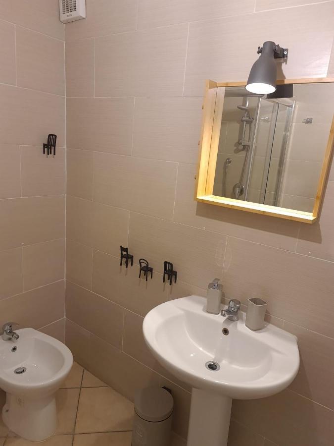 Vanzi Rooms Naples Exterior photo