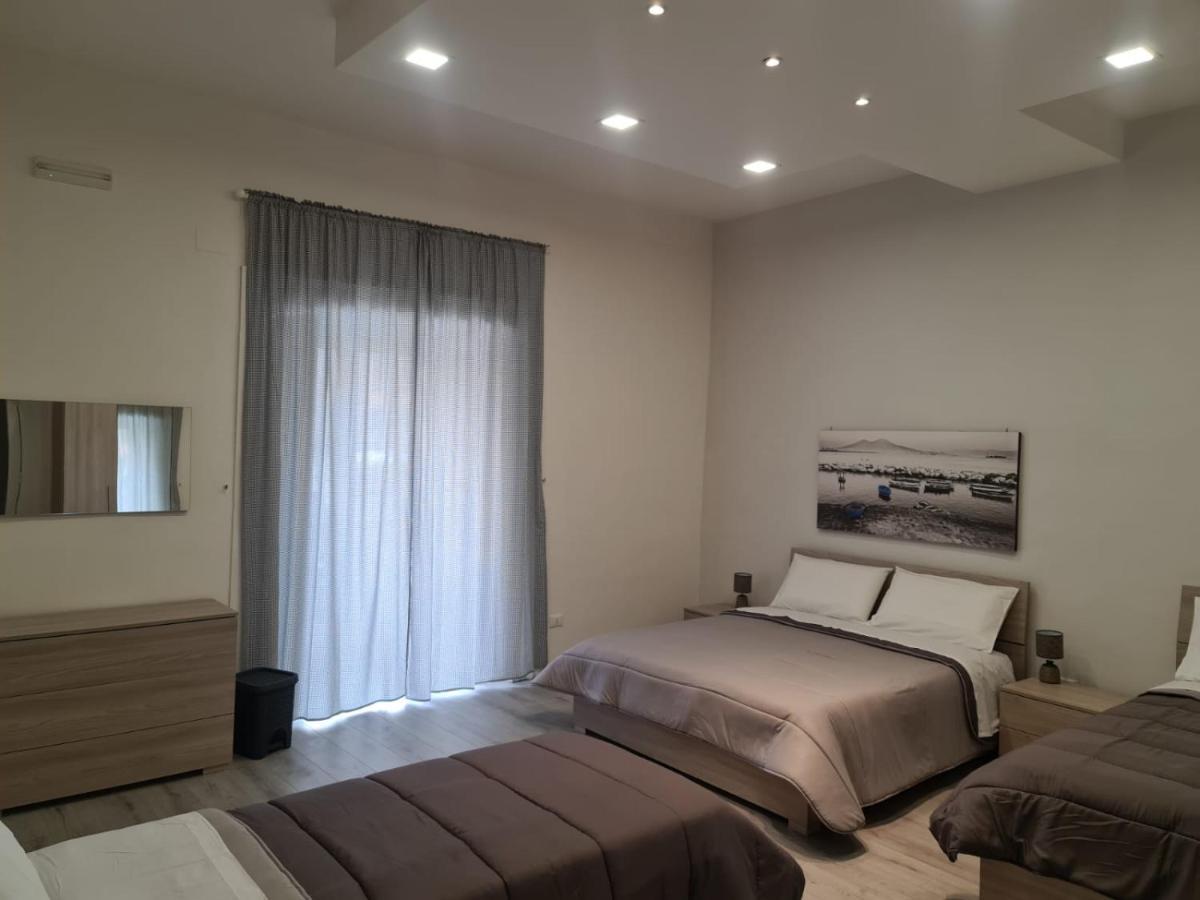 Vanzi Rooms Naples Exterior photo