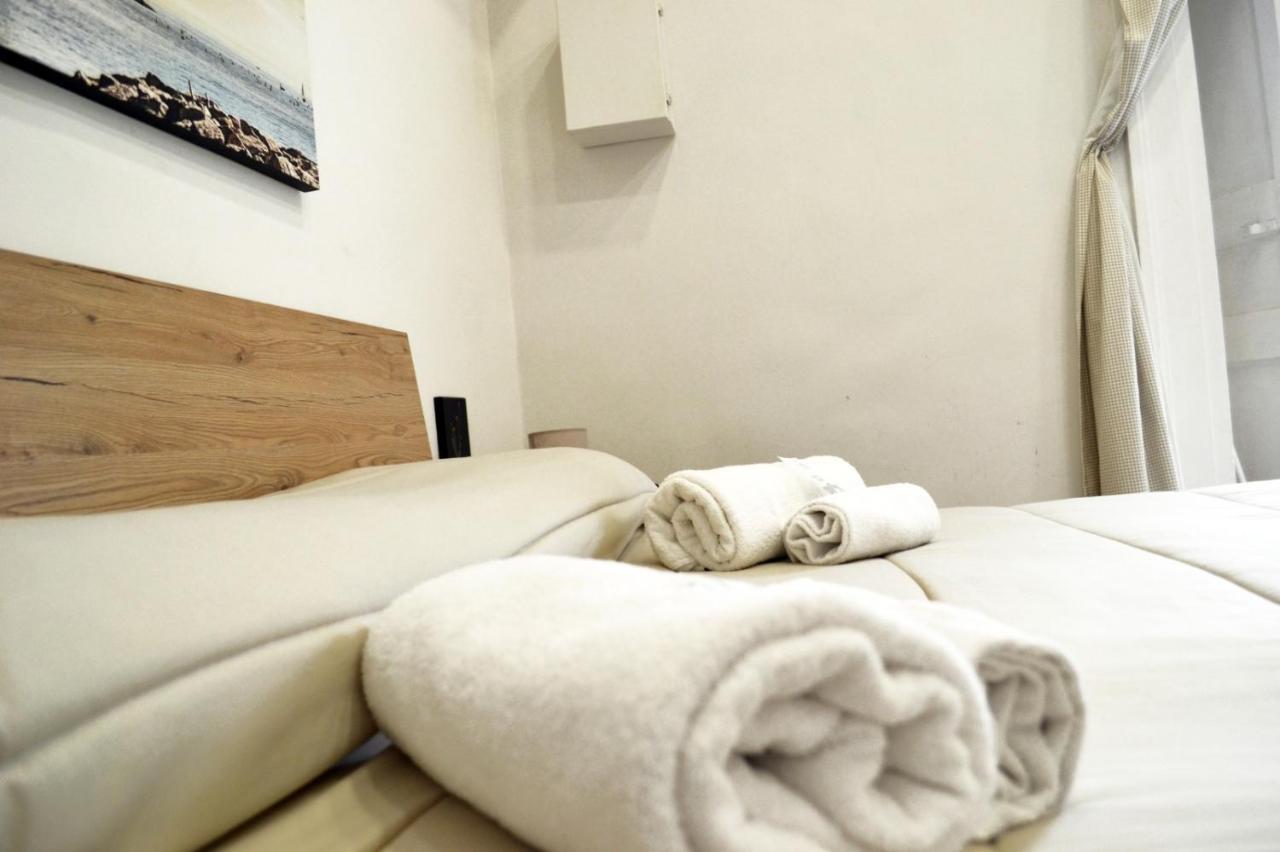 Vanzi Rooms Naples Exterior photo
