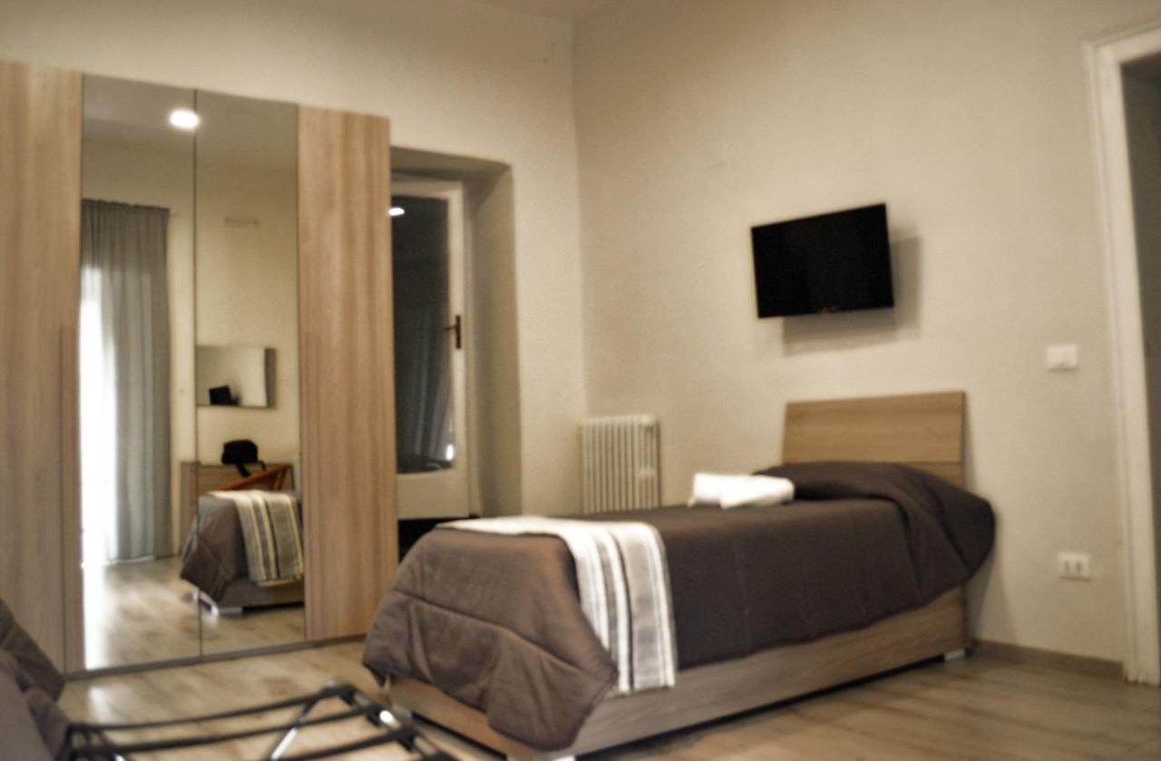 Vanzi Rooms Naples Exterior photo